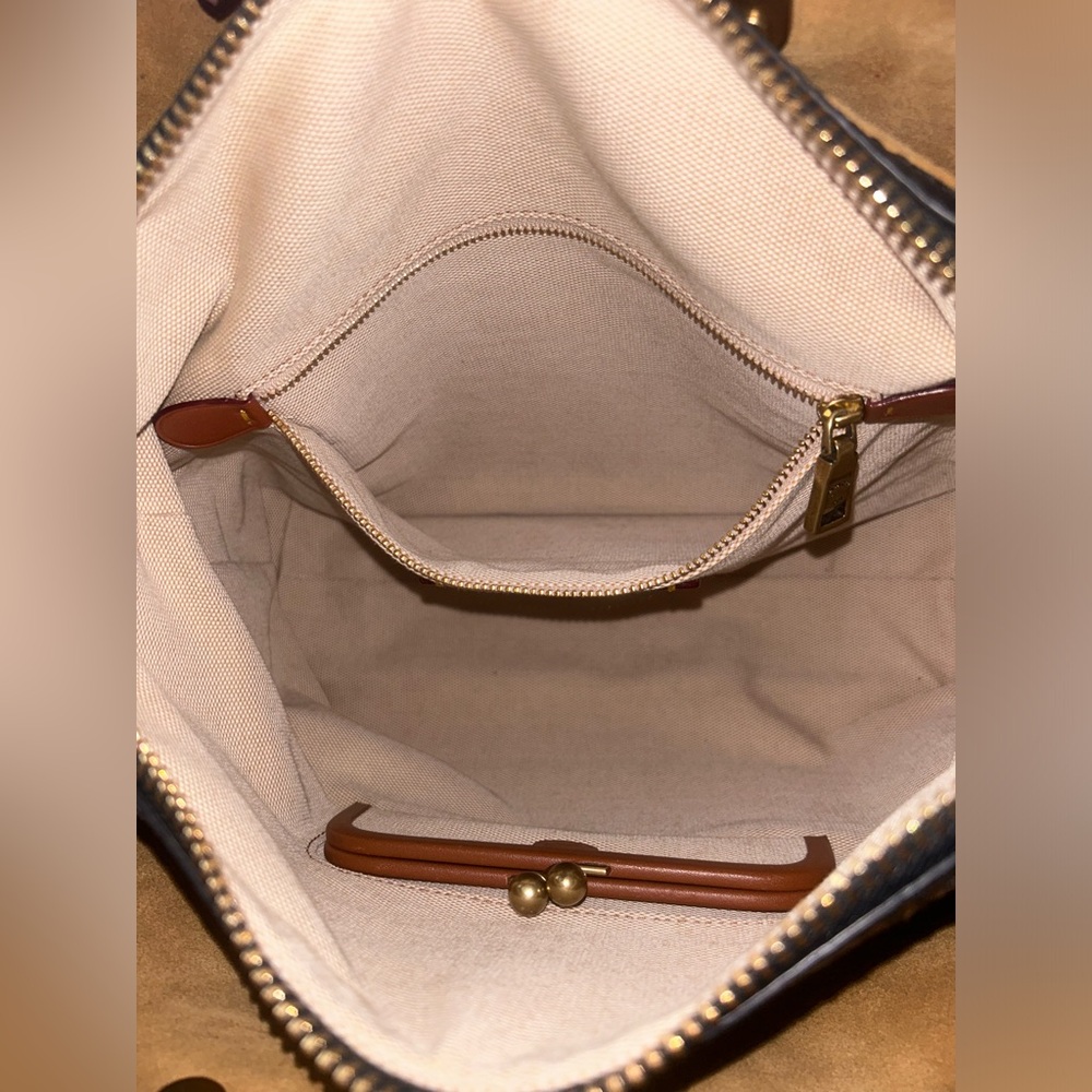 COACH ROGUE 30 RIVETS/TEA ROSE EUC - Picture 13 of 14